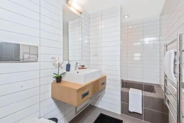 Luxury Lakeview 2 Bedroom Apartment Queenstown Exterior foto